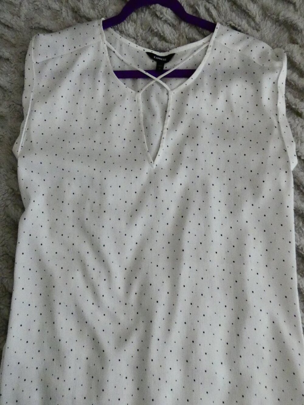 Express Blouse White with small polka dots - Sz Med